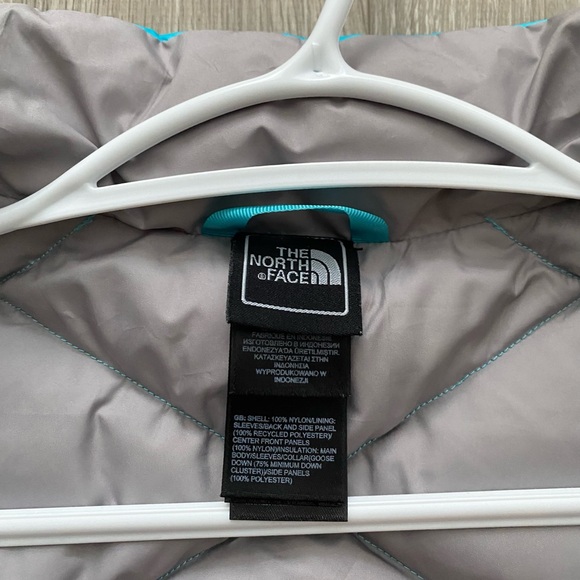 Girls The North Face puffer jacket - Picture 6 of 8